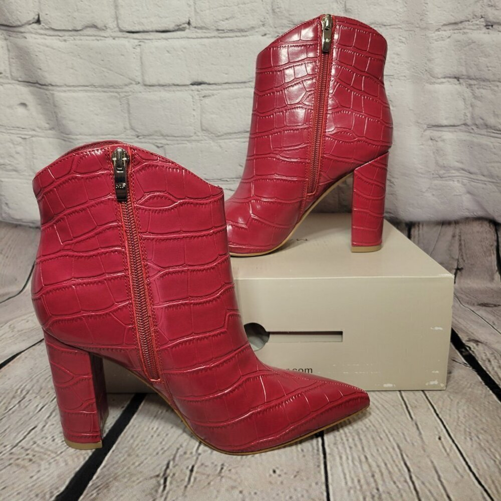 Marc Fisher Women's Lezari Heeled Western Booties
